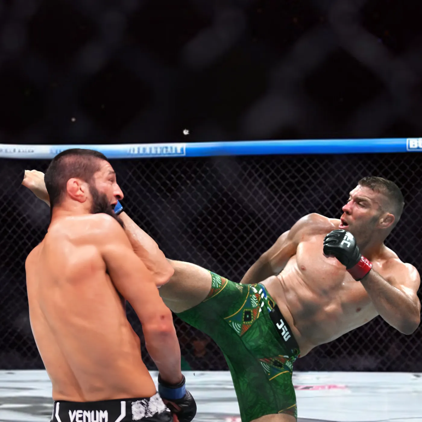 UFC 319 Hotter Than Ever: Khamzat Chimaev Attacks Dricus Du Plessis But Faces a Bitter End 19 UFC 319 Hotter Than Ever: Khamzat Chimaev Attacks Dricus Du Plessis But Faces a Bitter End