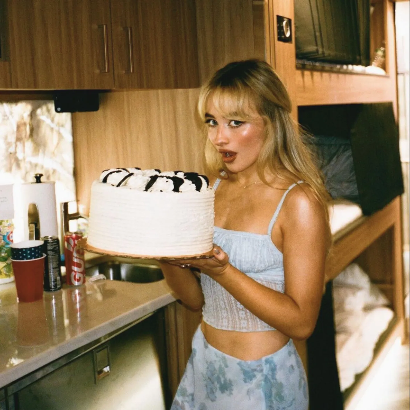 image_68314304661f3 You Won’t Believe What Sabrina Carpenter Orders When No One’s Watching