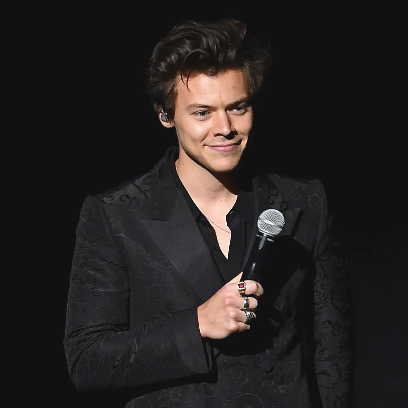 From Pop Star to Secret Agent? Harry Styles’ Name Sparks Frenzy in Amazon’s 007 Plans