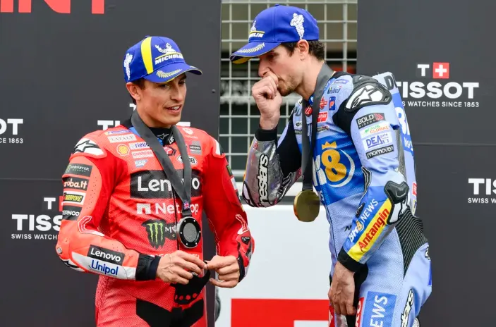 NO ONE EXPECTED: Alex Marquez breaks Marc's unbeaten sprint streak right at the British GP! 19 NO ONE EXPECTED: Alex Marquez breaks Marc's unbeaten sprint streak right at the British GP!