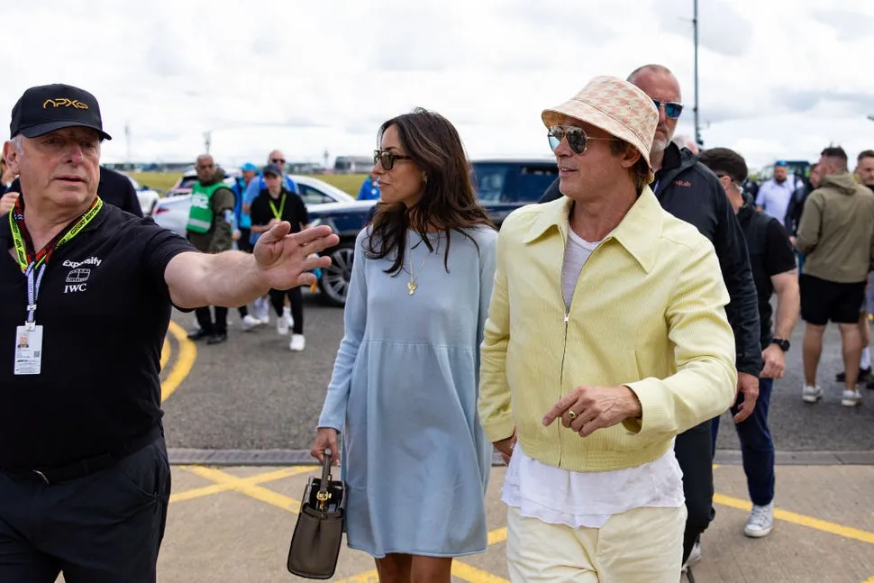 image_6833d1d174edf Excited fans: Brad Pitt and Ines de Ramon officially "made a move" after days of silence?
