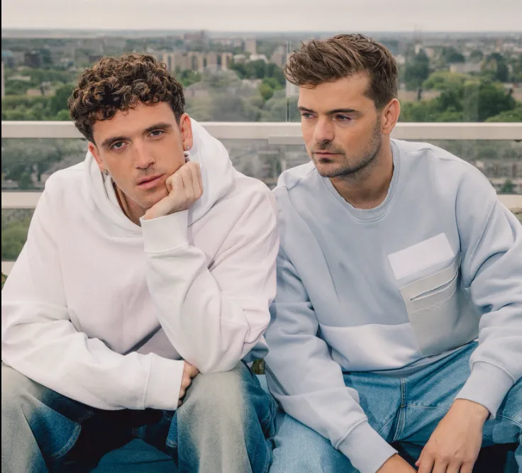 Lauv and Martin Garrix officially released a song that will make you replay it all day? MAD releases this Tuesday! 19 Lauv and Martin Garrix officially released a song that will make you replay it all day? MAD releases this Tuesday!