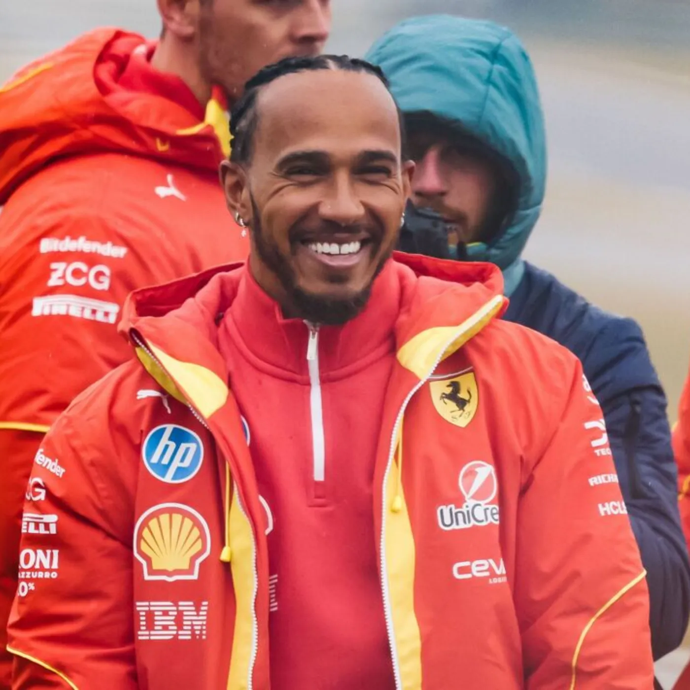 image_68351d2a7e771 Fans stunned beyond belief! Lewis Hamilton caught partying in secret with a mysterious woman in Monaco – The shocking secret behind the night will blow your mind