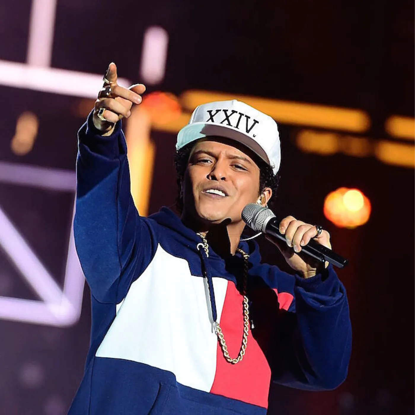 image_68356bdbca285 Bruno Mars Proves He’s The King Of Pop With Historic AMA Sweep