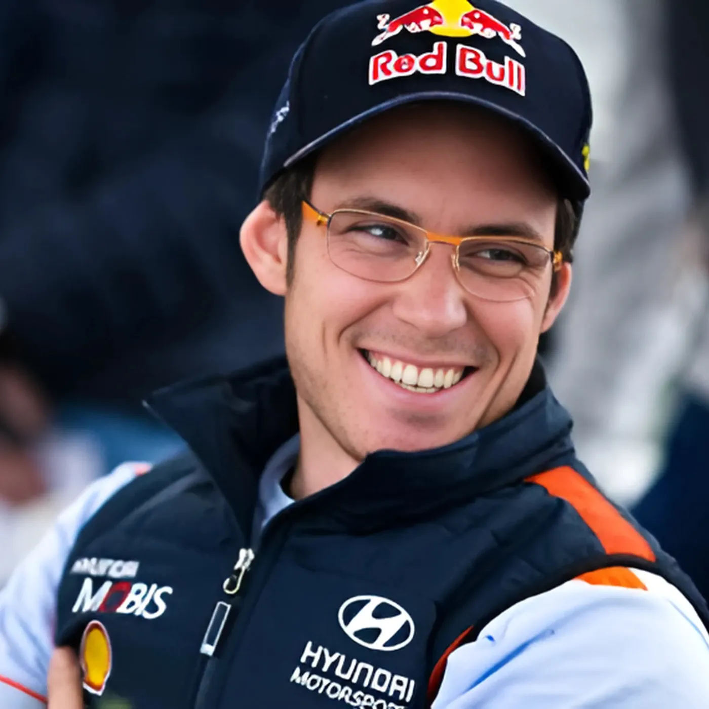 image_6837e912d09bd The Truth Behind Thierry Neuville’s Iconic Orange Goggles — Fans Are Stunned by the Reason