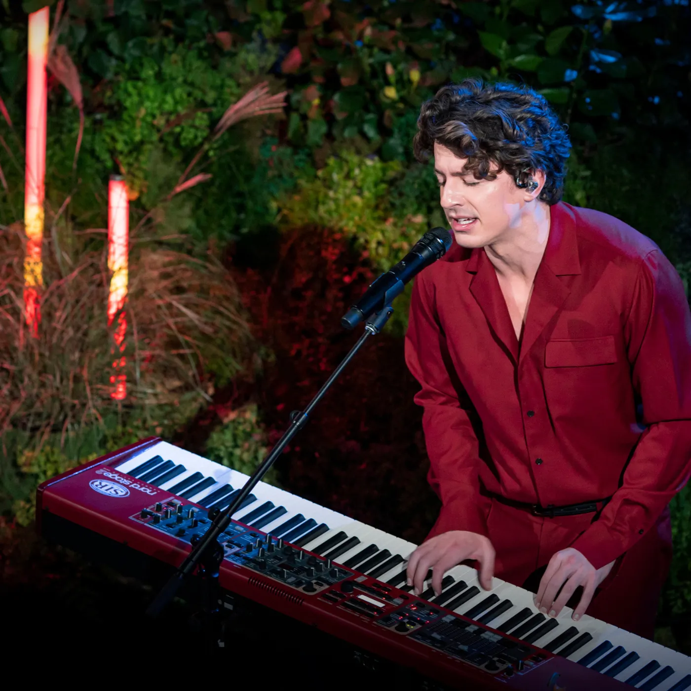 image_6838045886bd5 Charlie Puth’s Unexpected Piano Move Sparks Wild Speculation About Massive Collab