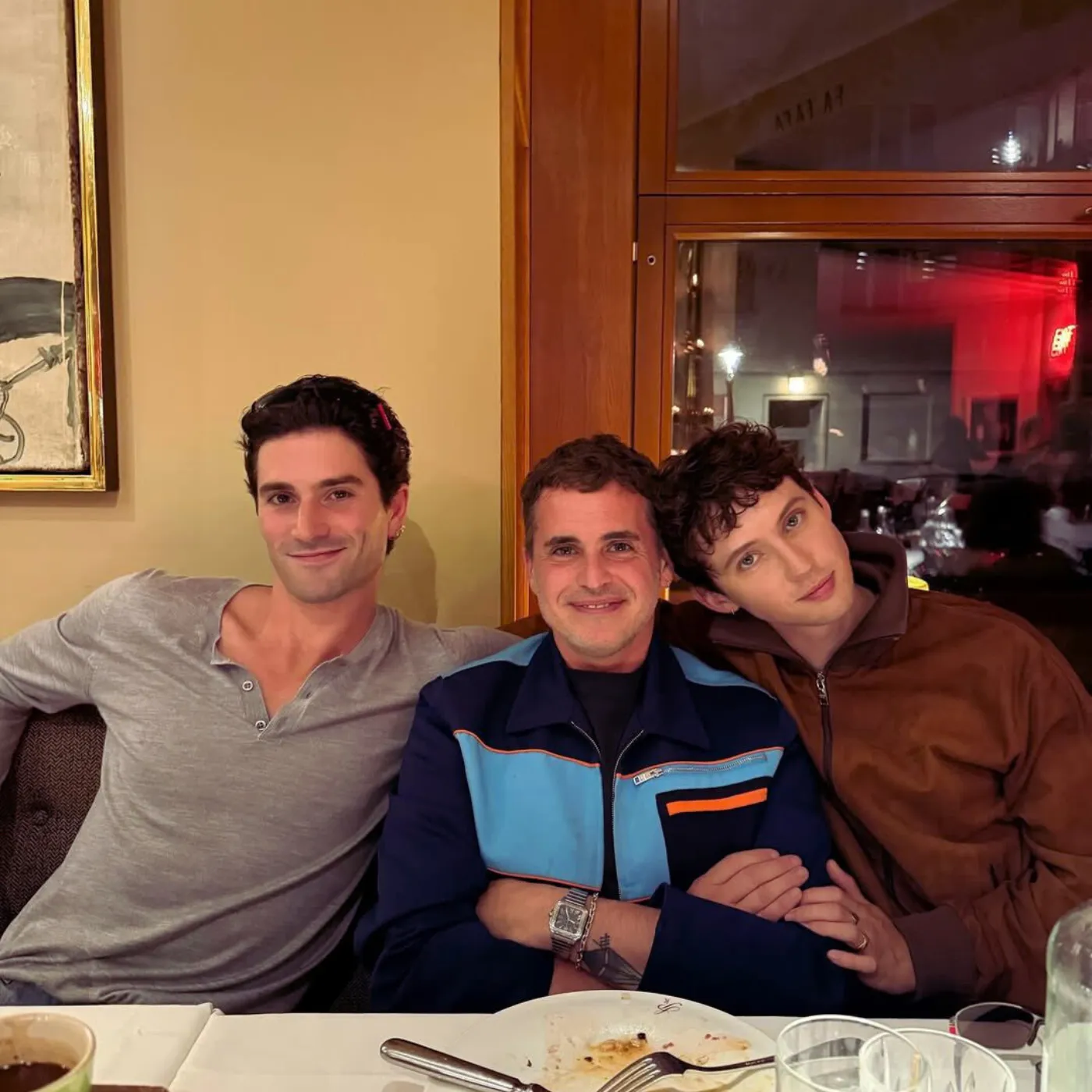 image_68392432c9511 Berlin Can’t Handle Troye Sivan With Alex Consani At Sound Of Prada