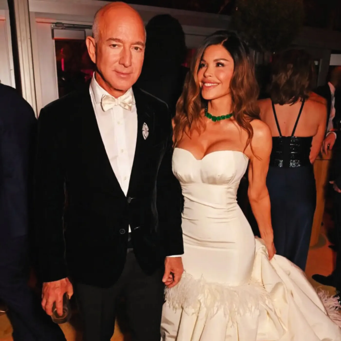 image_68395ae5b2bce Jeff Bezos Prenup Sparks Frenzy Over Lauren Sánchez Power Play