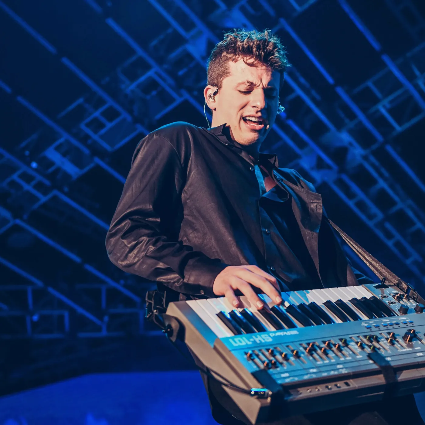 image_683a79a853663 Charlie Puth’s Singer 2025 Photos Set Social Media On Fire