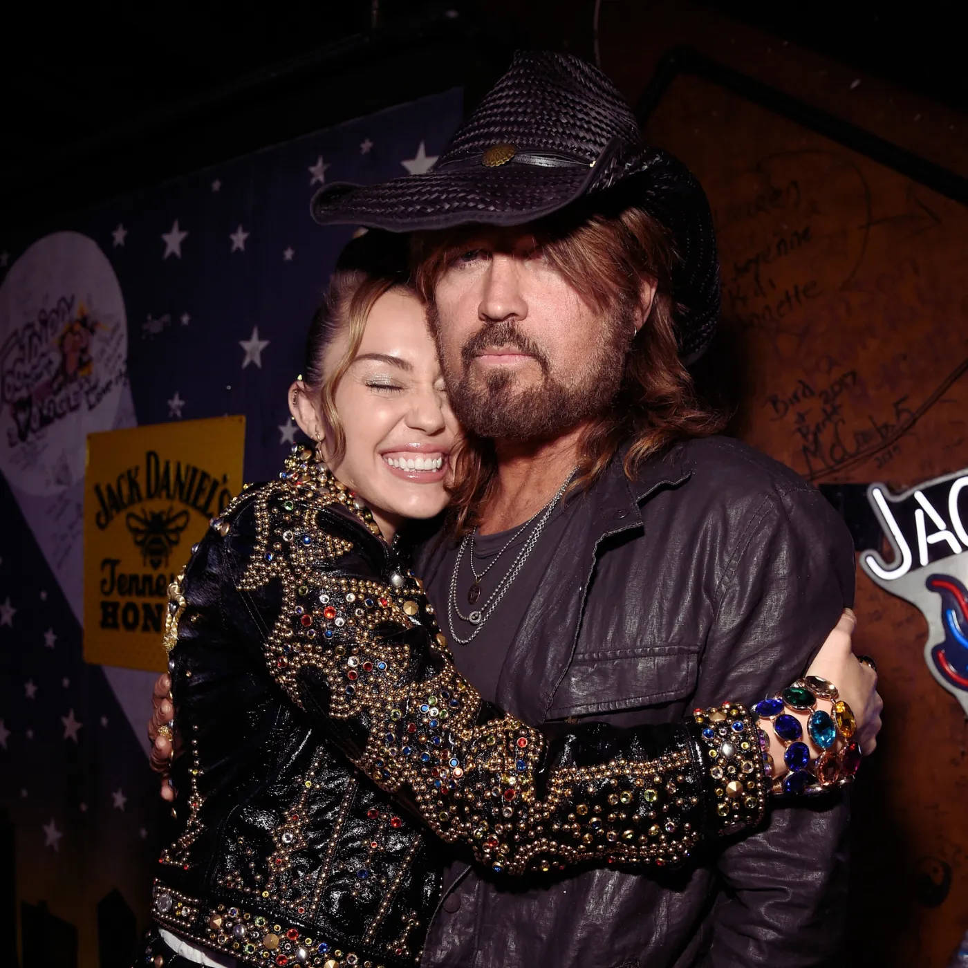 ‘It’s Giving Cringe’: Miley Cyrus’s Reaction to Dad Dating Elizabeth Hurley Goes Viral 19 ‘It’s Giving Cringe’: Miley Cyrus’s Reaction to Dad Dating Elizabeth Hurley Goes Viral