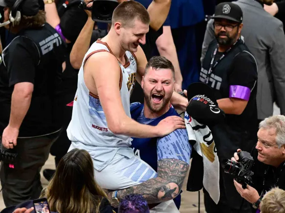 Two brothers who always accompany Nikola on his journey to conquer the NBA spoke up after he was eliminated.