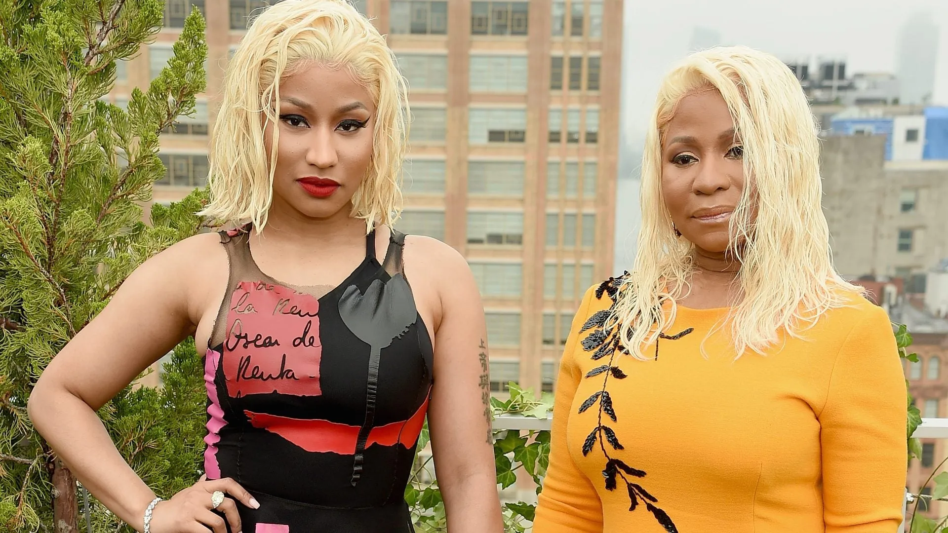 image_683d2e7ce4224 Fans Shocked by Rare Photo of Nicki Minaj and Her Mother – A Story No One Expected Behind It!
