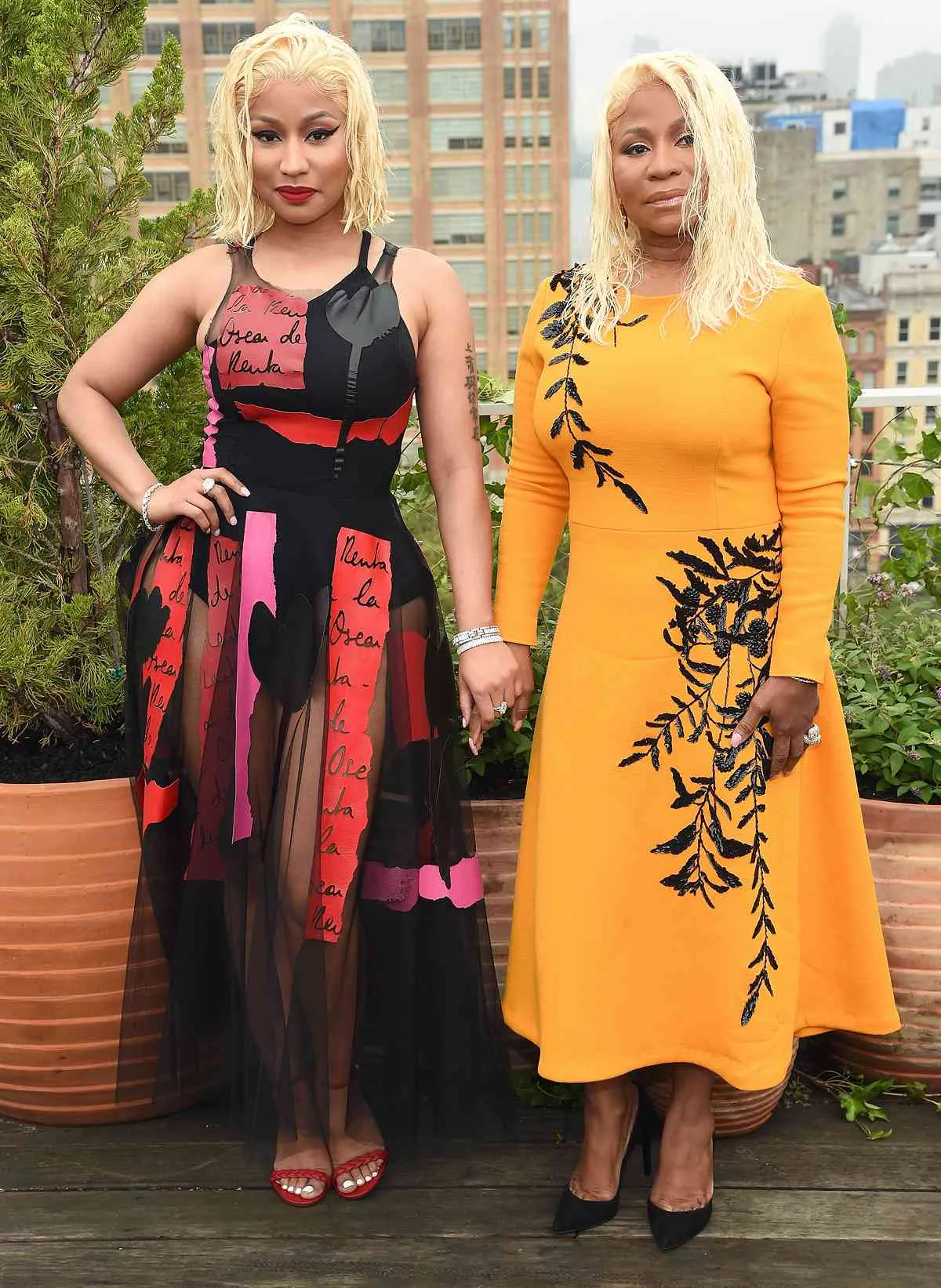 Fans Shocked by Rare Photo of Nicki Minaj and Her Mother – A Story No One Expected Behind It!