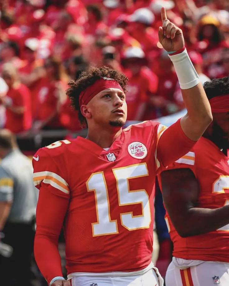 image_683d5d4901eb4 Patrick Mahomes: ‘Kelce is not the type of guy…’ – A Half-Sentence That Shook the Internet!