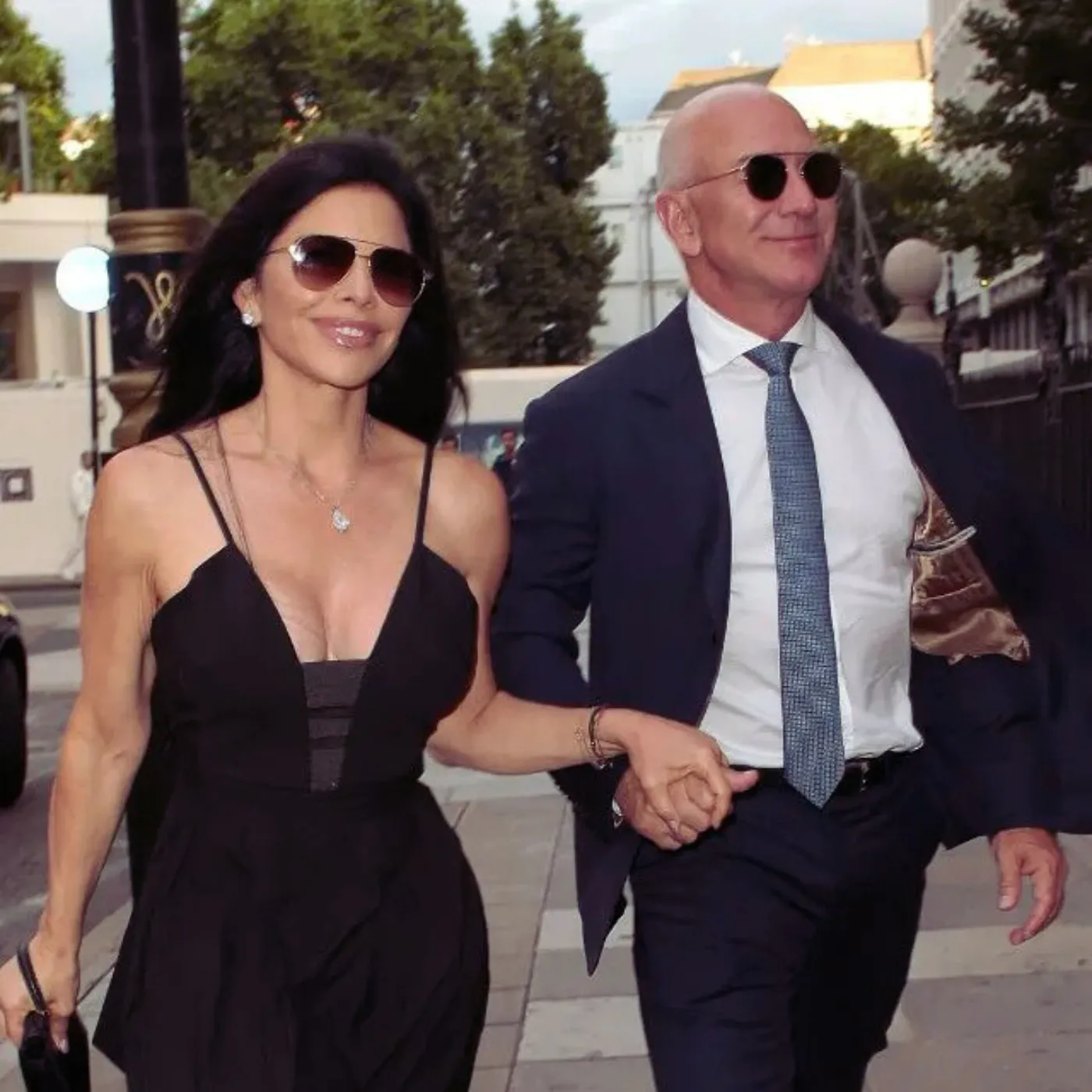 image_683d6c1e7e3a6 Inside Jeff Bezos & Lauren Sánchez’s First Secret Encounter — What Really Happened