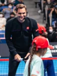 Roger Federer Silently Coaches a ‘Mysterious Protégé’ – Identity Shakes the Entire Tennis World? 1 Roger Federer Silently Coaches a ‘Mysterious Protégé’ – Identity Shakes the Entire Tennis World?