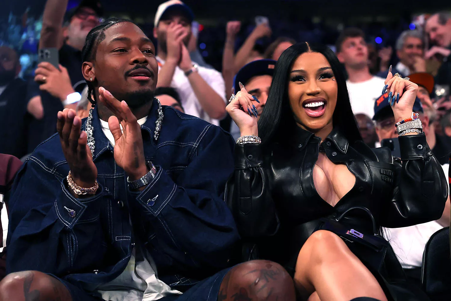 image_683e6ac6e6158 Transformation or Declaration of War? Cardi B's "Chapter Six"Photos Spark Explosive Fan Debate