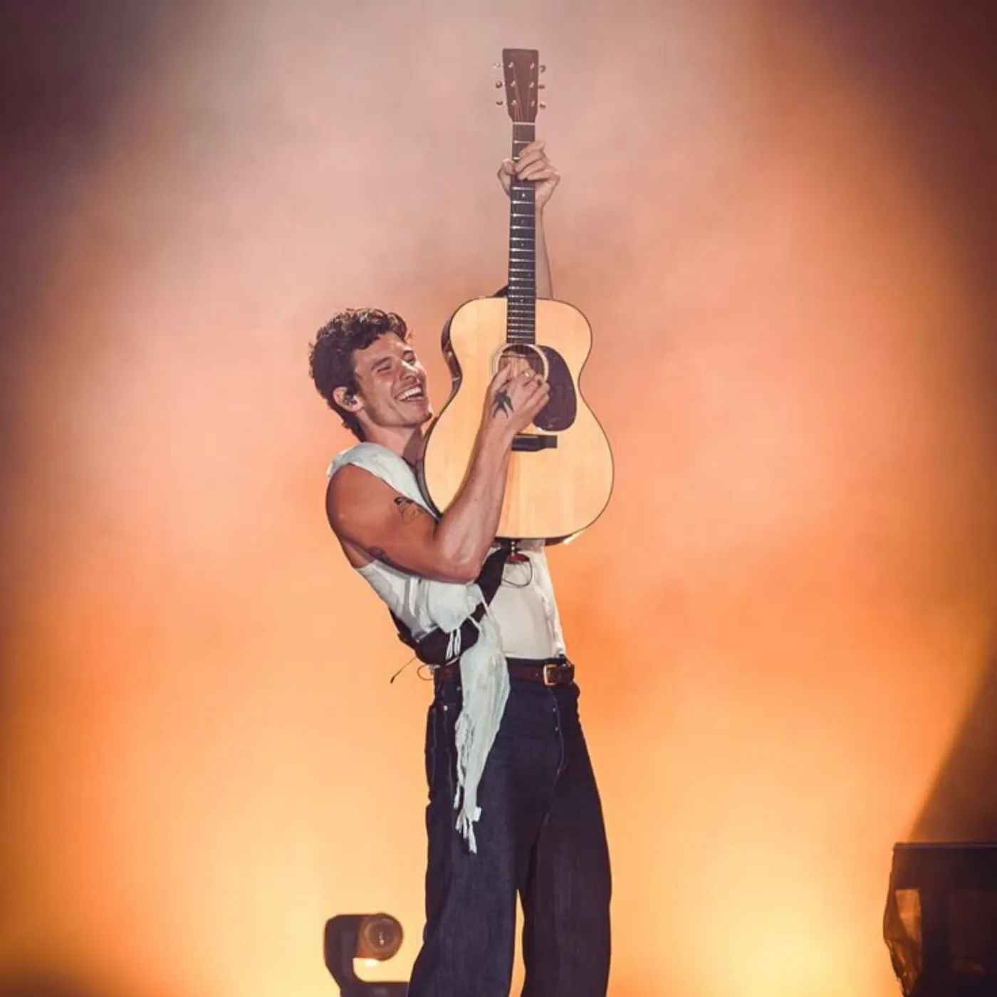 Eddie Benjamin to Steal the Spotlight on Shawn Mendes’ Fall Tour