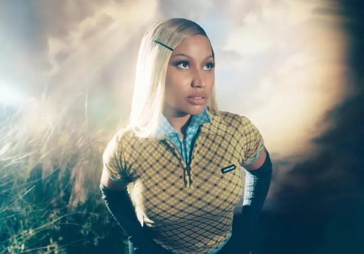Nicki Minaj Accused of “Style Theft” from Lil Kim? Safaree’s Latest Statement Breaks the Internet!