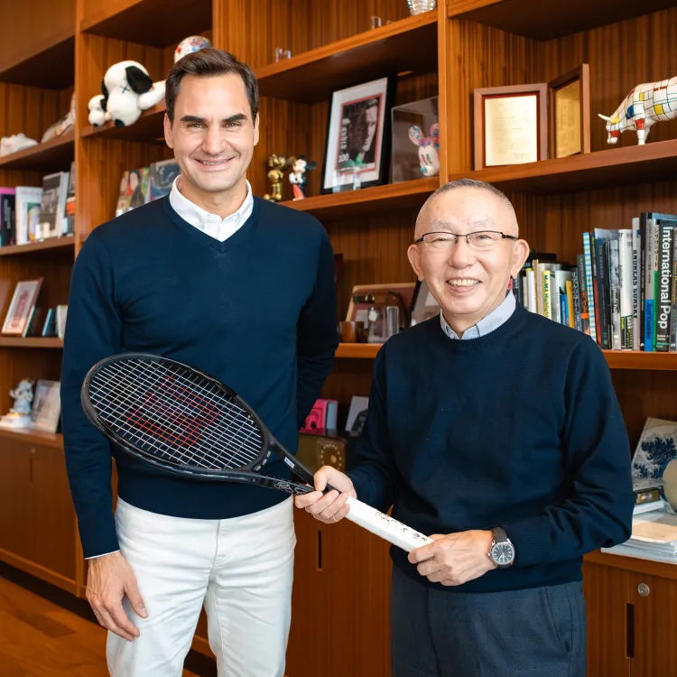 image_683e7ac76a6ac Roger Federer Silently Coaches a ‘Mysterious Protégé’ – Identity Shakes the Entire Tennis World?