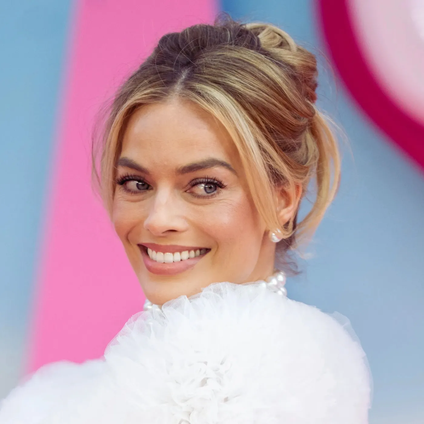 image_683ea2236fae1 Margot Robbie’s Jaw-Dropping TV Show Pick: “I Might Sound Crazy, But…”