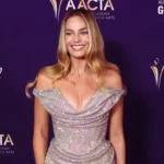 Scarlett Johansson vs. Margot Robbie: Hollywood’s Powerhouses Collide in a Fan-Fueled Frenzy