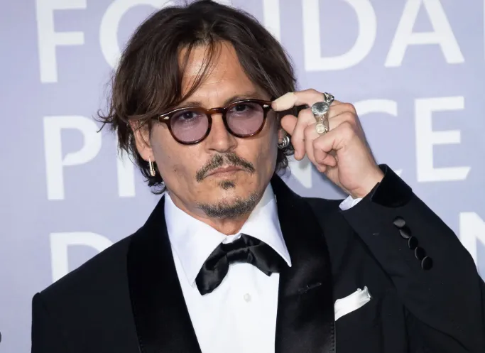 After the defamation trial, Amber Heard embraces motherhood in Spain in Spain, Johnny Depp Shines Again in Hollywood!