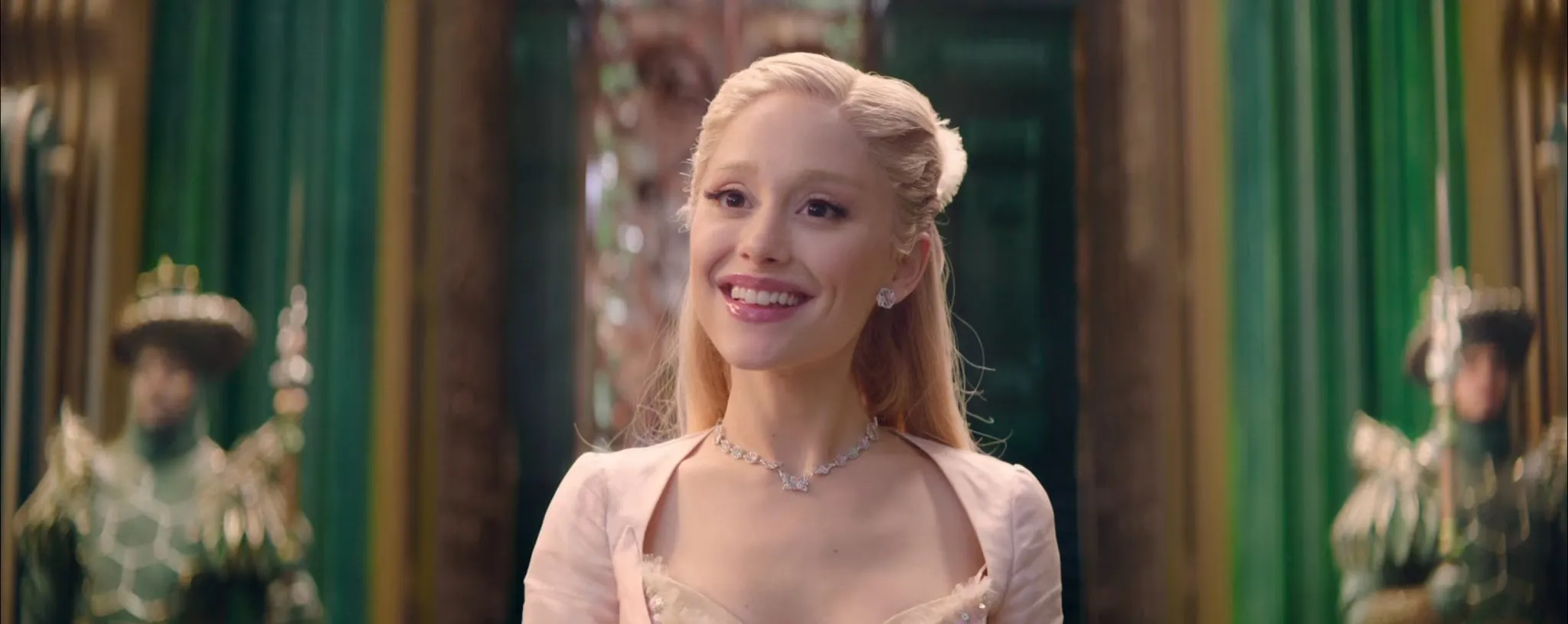 Ariana Grande unexpectedly transforms into a surreal Glinda, leaving fans restless as 'WICKED: FOR GOOD' sells out!