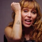 Miley Cyrus Drops Truth Bomb “I’m Not Ignoring My Album, Just Living the Aesthetic” 1 Miley Cyrus Drops Truth Bomb “I’m Not Ignoring My Album, Just Living the Aesthetic”