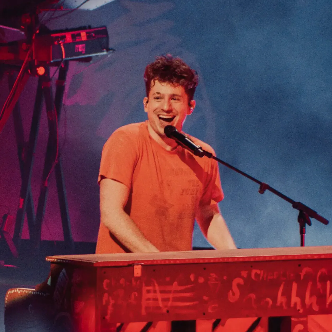 image_68415b3c380cd Charlie Puth's Shenzhen Show: A Night of Unforgettable Hits!