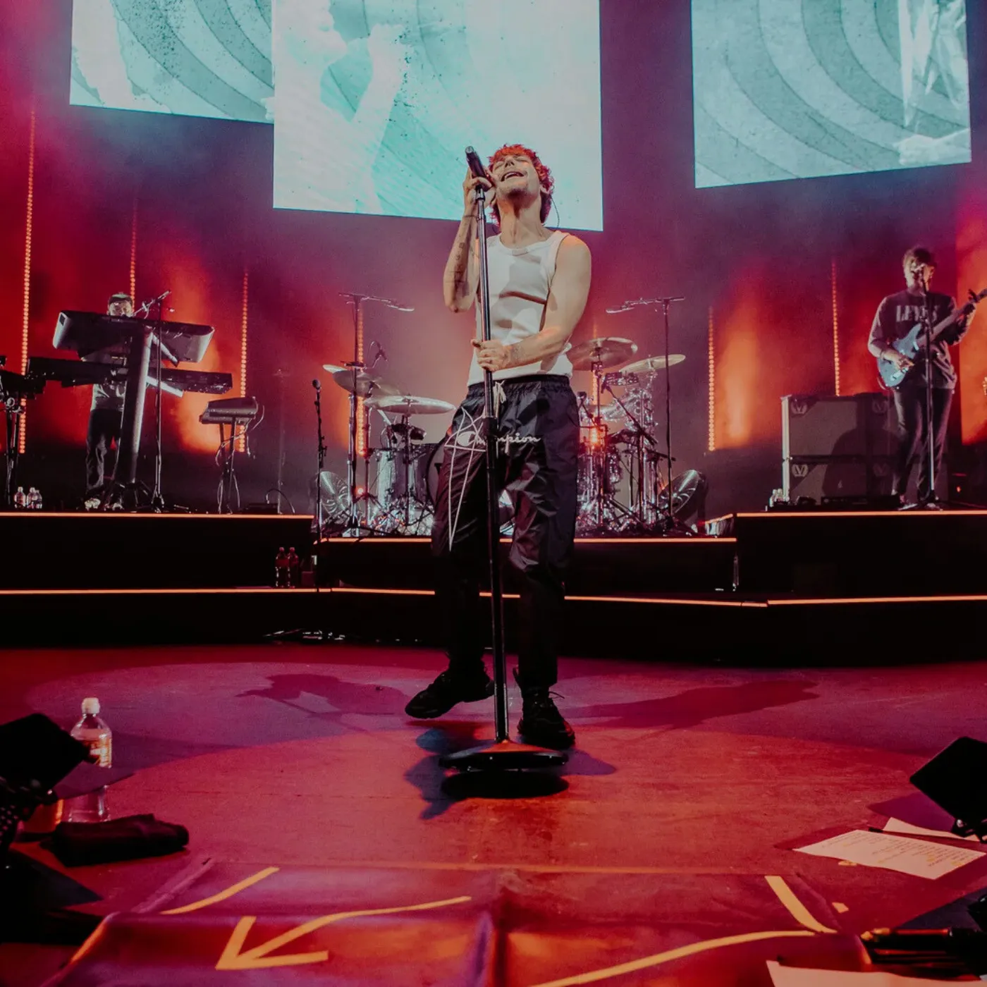 Louis Tomlinson’s Hidden Role in Boosting Small Bands Before Solo Fame