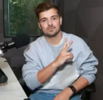 Solo Dance Party in the studio: Martin Garrix extremely excited about the upcoming music release 1 Solo Dance Party in the studio: Martin Garrix extremely excited about the upcoming music release