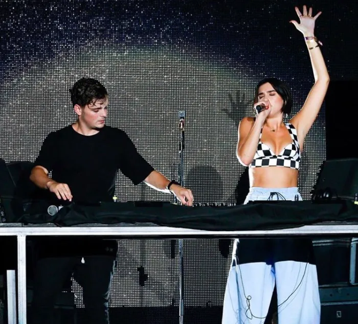 Martin Garrix made a surprise appearance at Dua Lipa's concert in Amsterdam – Friendship or something more?