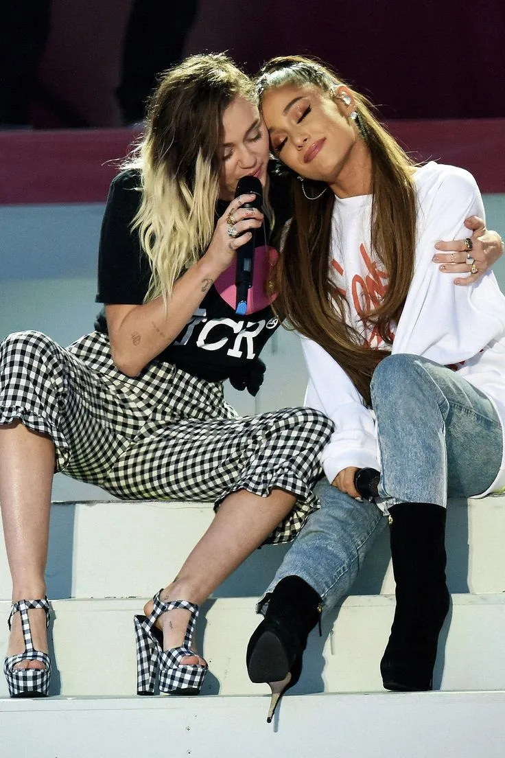 image_68427e5e07c94 Miley Cyrus Unexpectedly Admits to Having a "Crush" on Ariana Grande – and This Song Might Be the Proof?