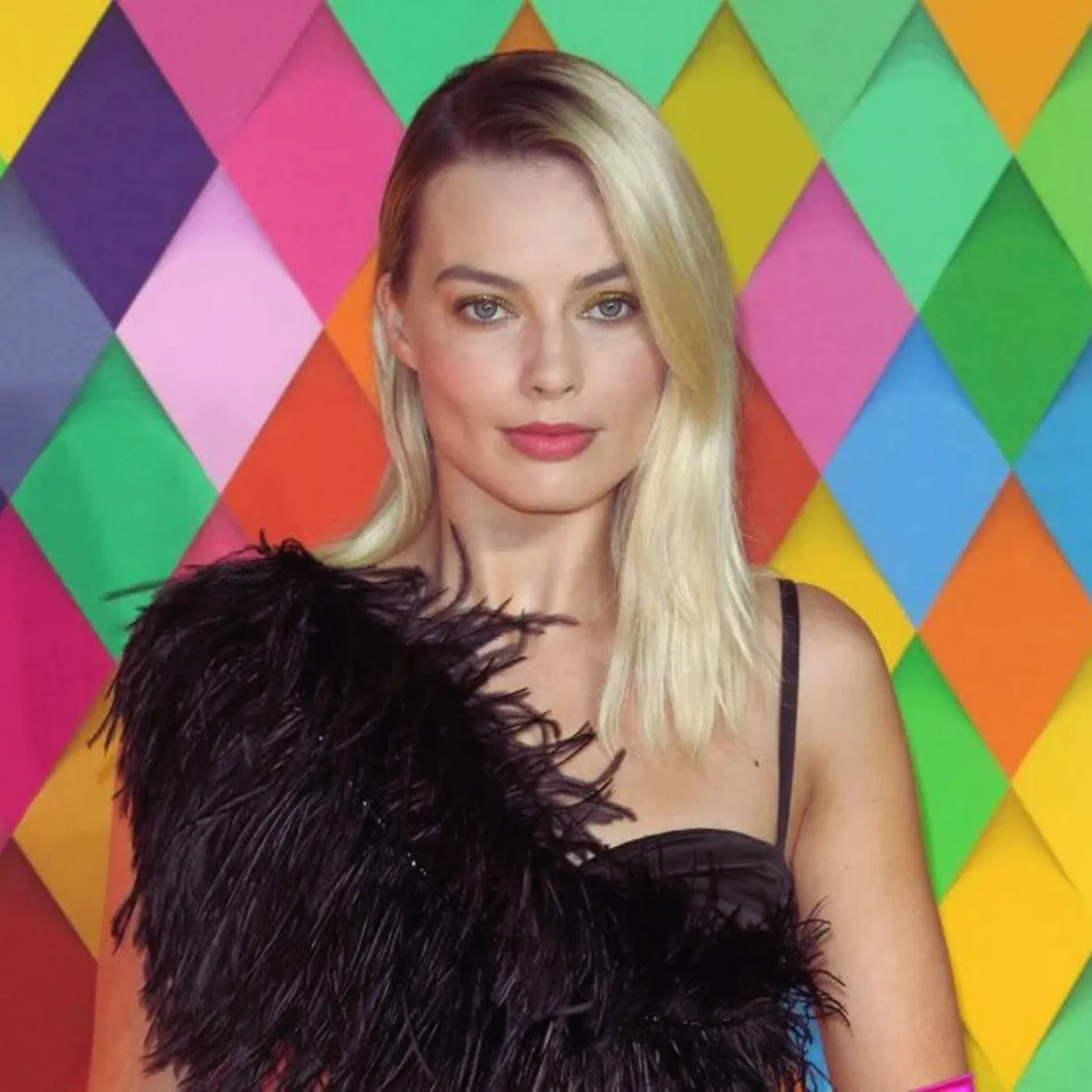 image_68450cfb6cb71 A Fantasy Novel in Margot Robbie’s Hands Sparked One of This Week’s Wildest Online Debates