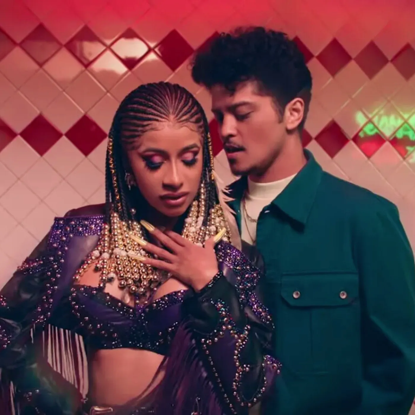 Unedited Bruno Mars Please Me Performance Sparks Wild Facebook Backlash