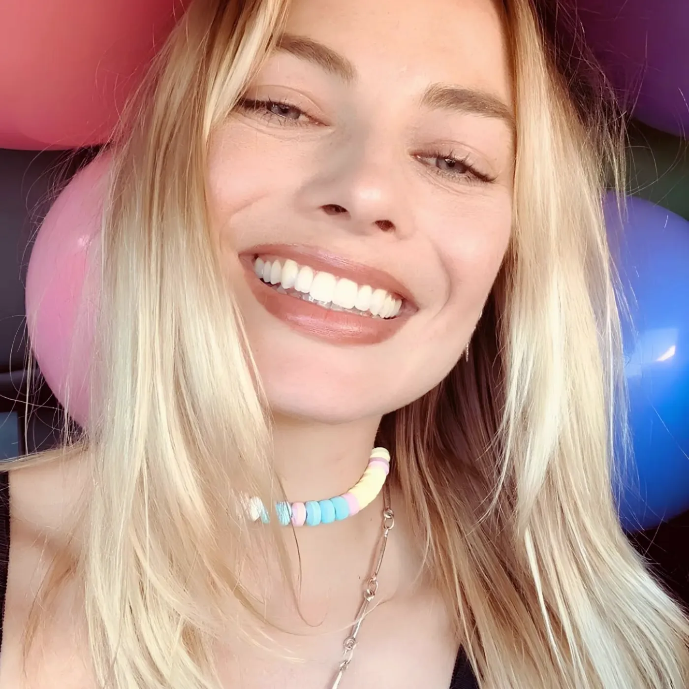 image_684590ba5034b Margot Robbie’s No Make Up Face Sparks More Buzz Than Any Movie This Year
