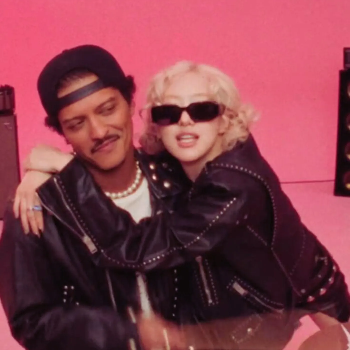 K‑Pop Shockwave: ROSÉ & Bruno Mars Finally Catch JIMIN at 33 Weeks!