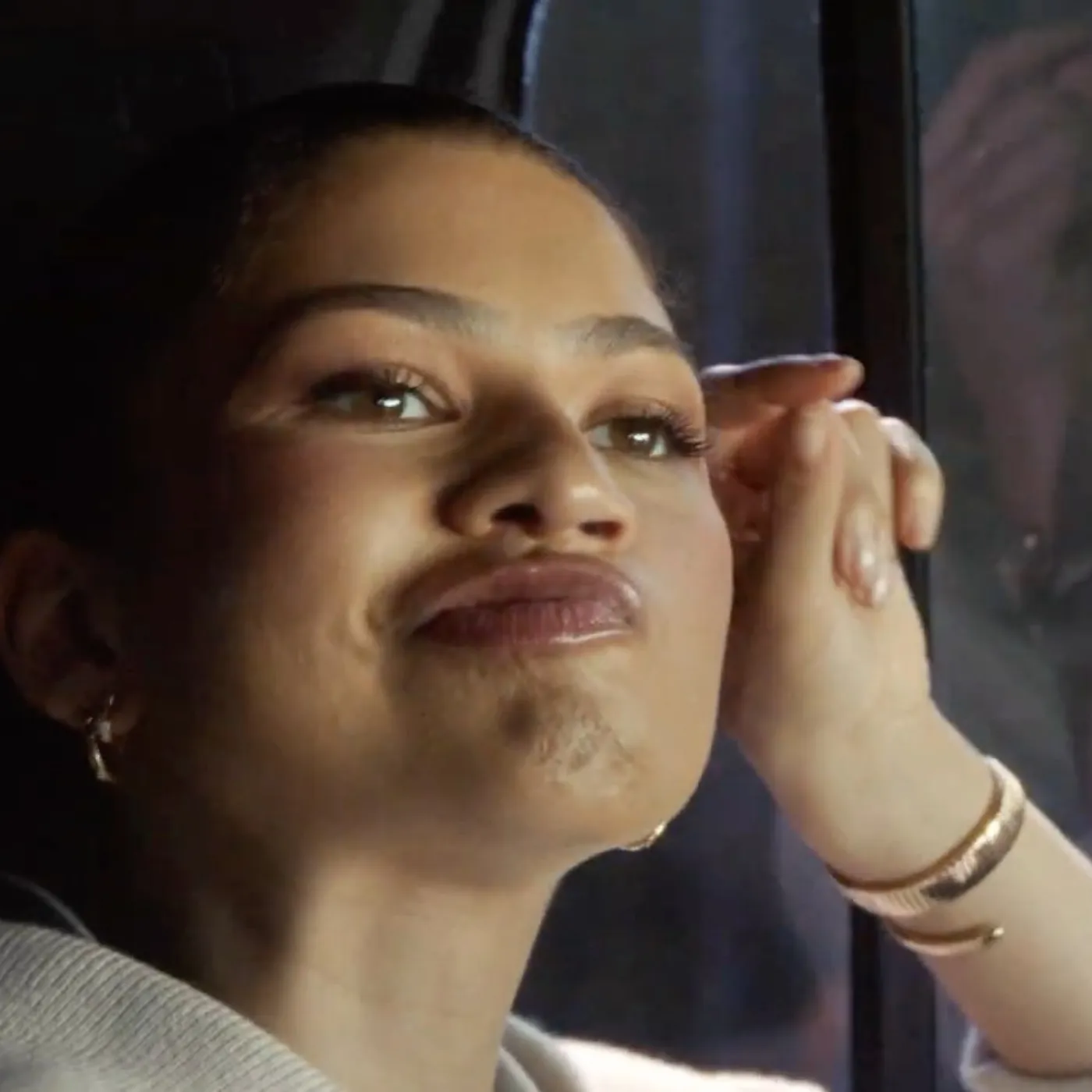 image_6847d4fd2f557 Zendaya Stuns in Bvlgari’s Latest Campaign—But What Happened Behind the Scenes Is Raising Eyebrows