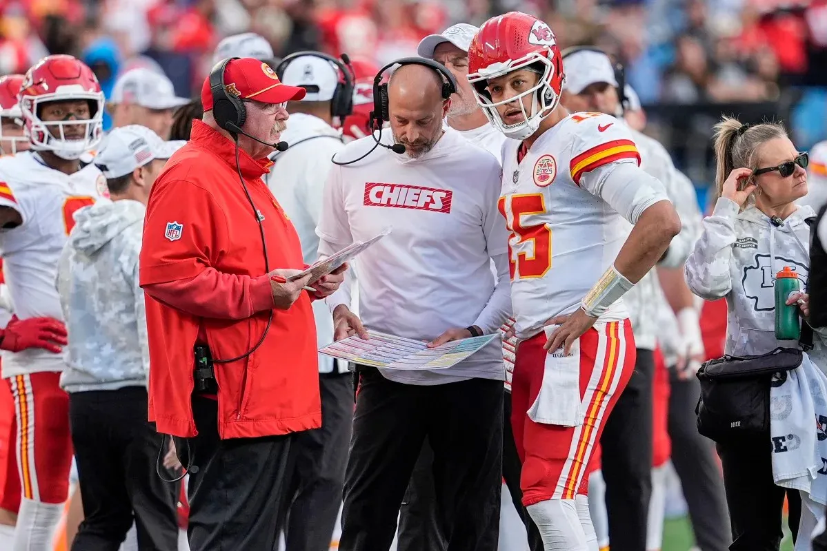 image_6848376529645 Shockwave! Mahomes' Teammate Rocks the NFL with an Unforeseen Decision!