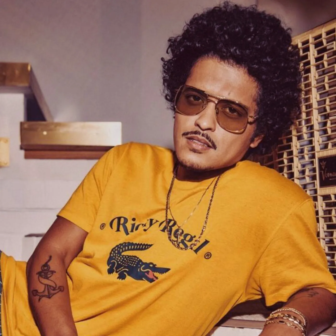 Why Bruno Mars Still Hates Cameras — The Story He Wasn’t Supposed to Tell