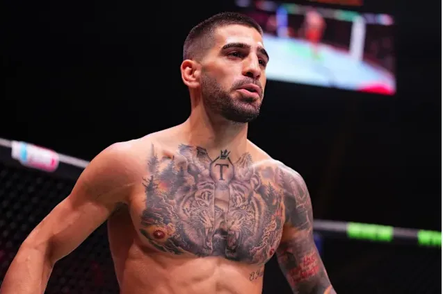 Ilia Topuria Hides New Strength: Breakthrough Physique Before UFC 317 Fight with Oliveira!