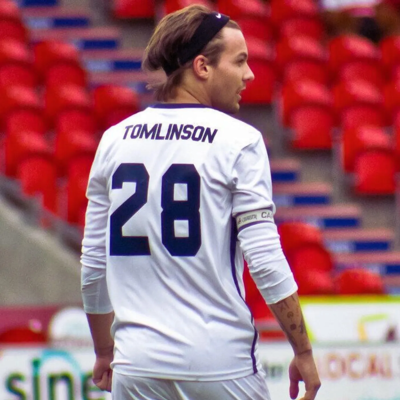 image_6849281e08f61 Louis Tomlinson Finally Spills on the “Only Real Chance” Non-Pro Footballers Ever Score