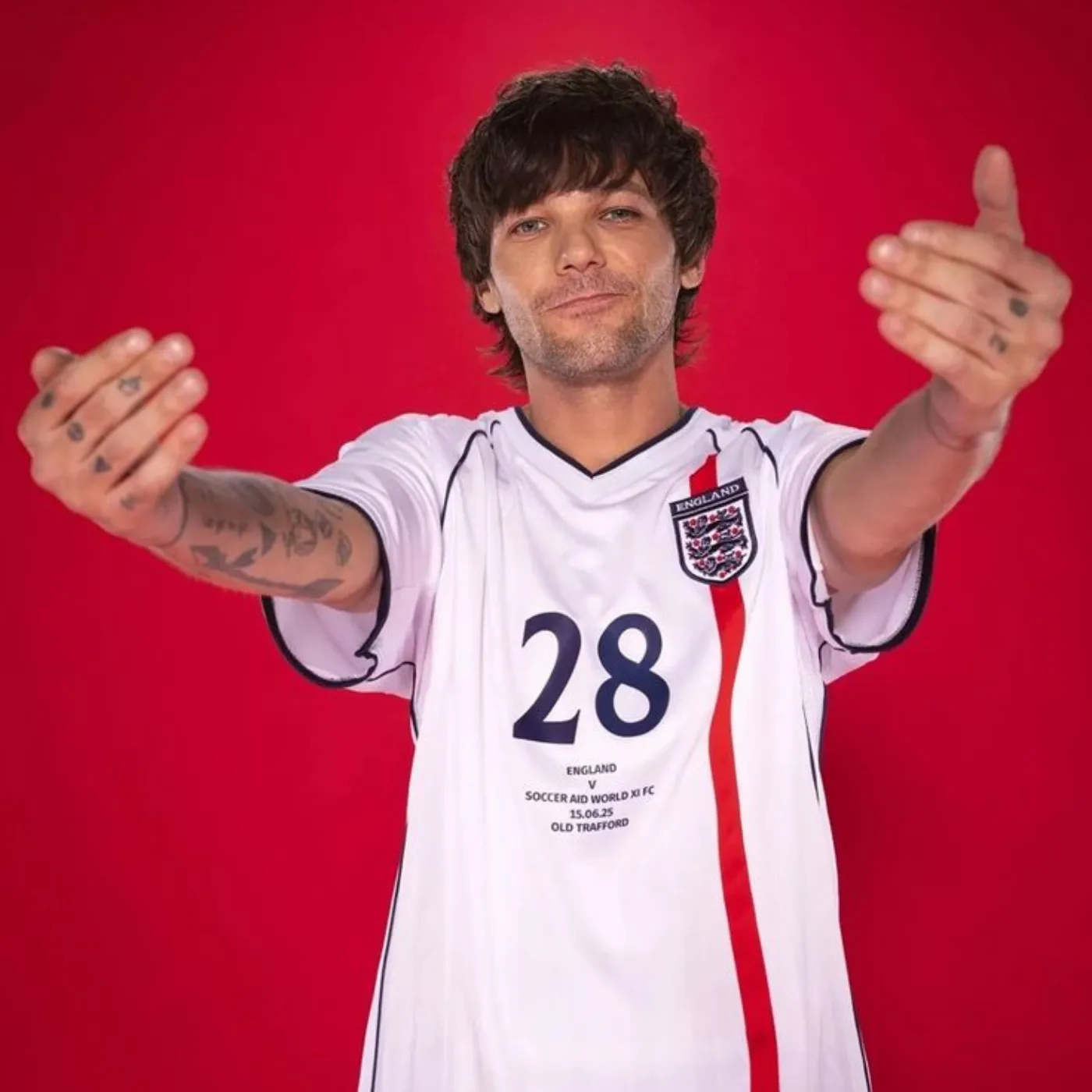 Louis Tomlinson Finally Spills on the “Only Real Chance” Non-Pro Footballers Ever Score