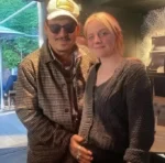 Who is the pregnant woman appearing next to Johnny Depp? Shocking truth! 1 Who is the pregnant woman appearing next to Johnny Depp? Shocking truth!