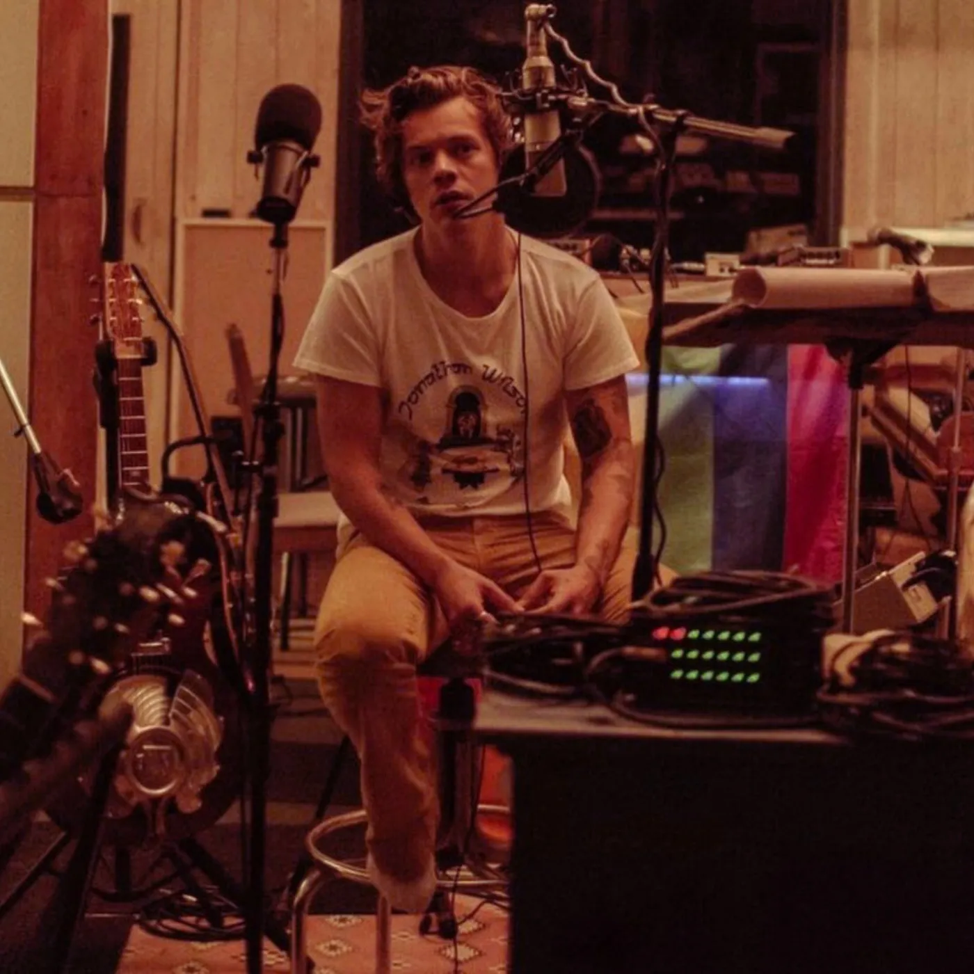 image_684b8b8b74aeb Harry Styles Steps Out Alone in London — Signals a Major Comeback?