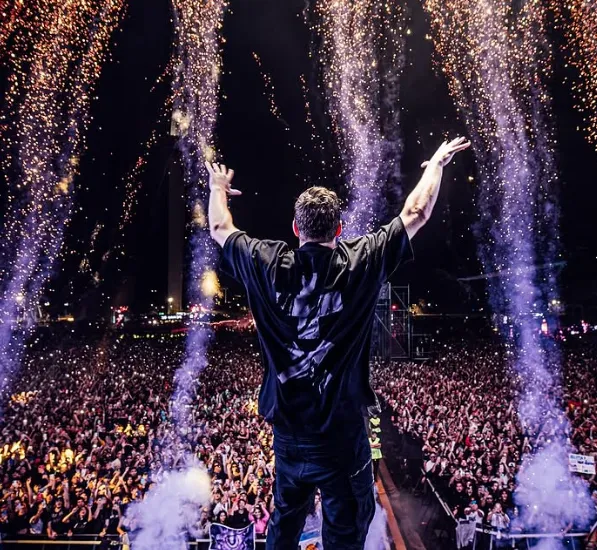 Martin Garrix once turned down 3 million-dollar shows for a reason no one could imagine...