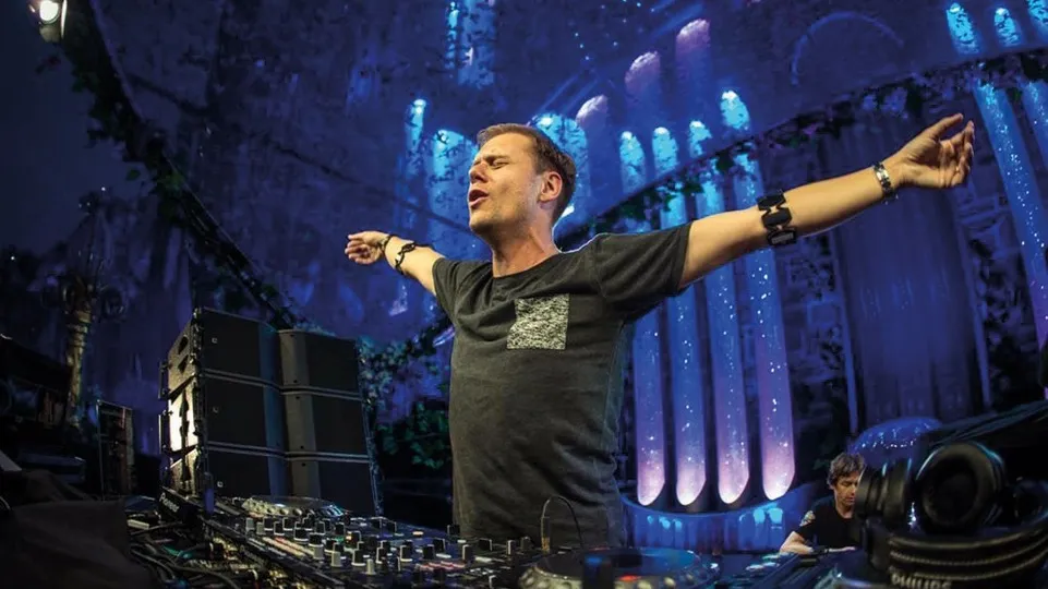 image_684bc559698d3 Armin van Buuren doesn't go to Ibiza alone – Who are his 'companions' this time?