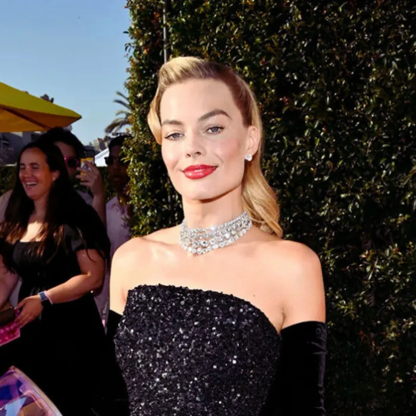image_684bd15131ec4 Sabrina Carpenter Drops Hints About Margot Robbie’s Untold Hollywood Power Move