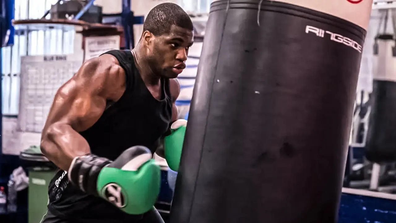 image_684be1ca957ca No longer smiling, Dubois appeared like a beast: 'I came to finish Usyk!'